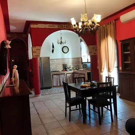 בית נופש Chanel מונטרוני די לצ'ה