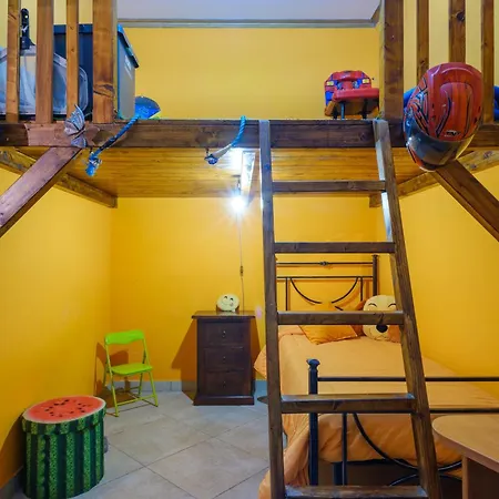 Chanel בית נופש מונטרוני די לצ'ה